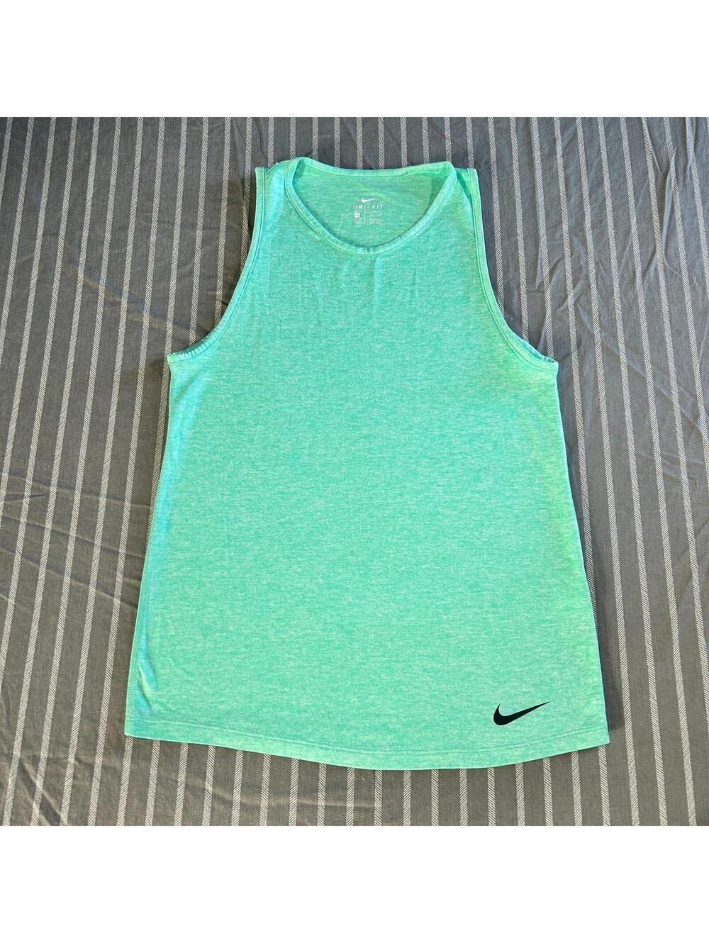 Nike Dri-FIT women's racerback tank top in a mint green Size XSmall